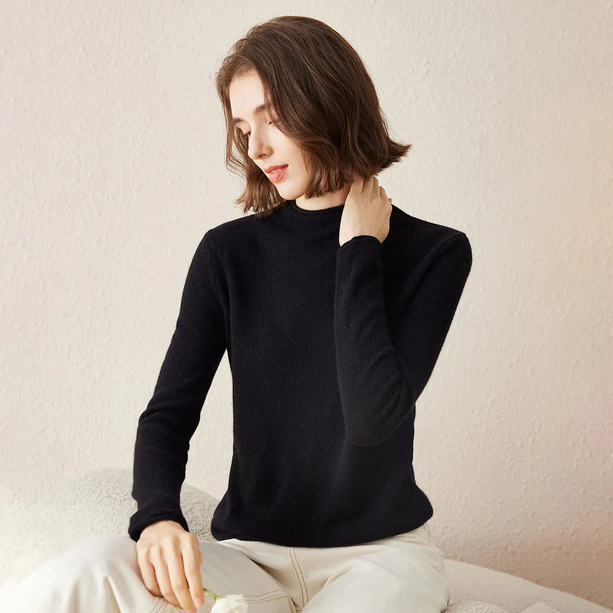 100% Cashmere Round Neck Lightweight Knit sweater