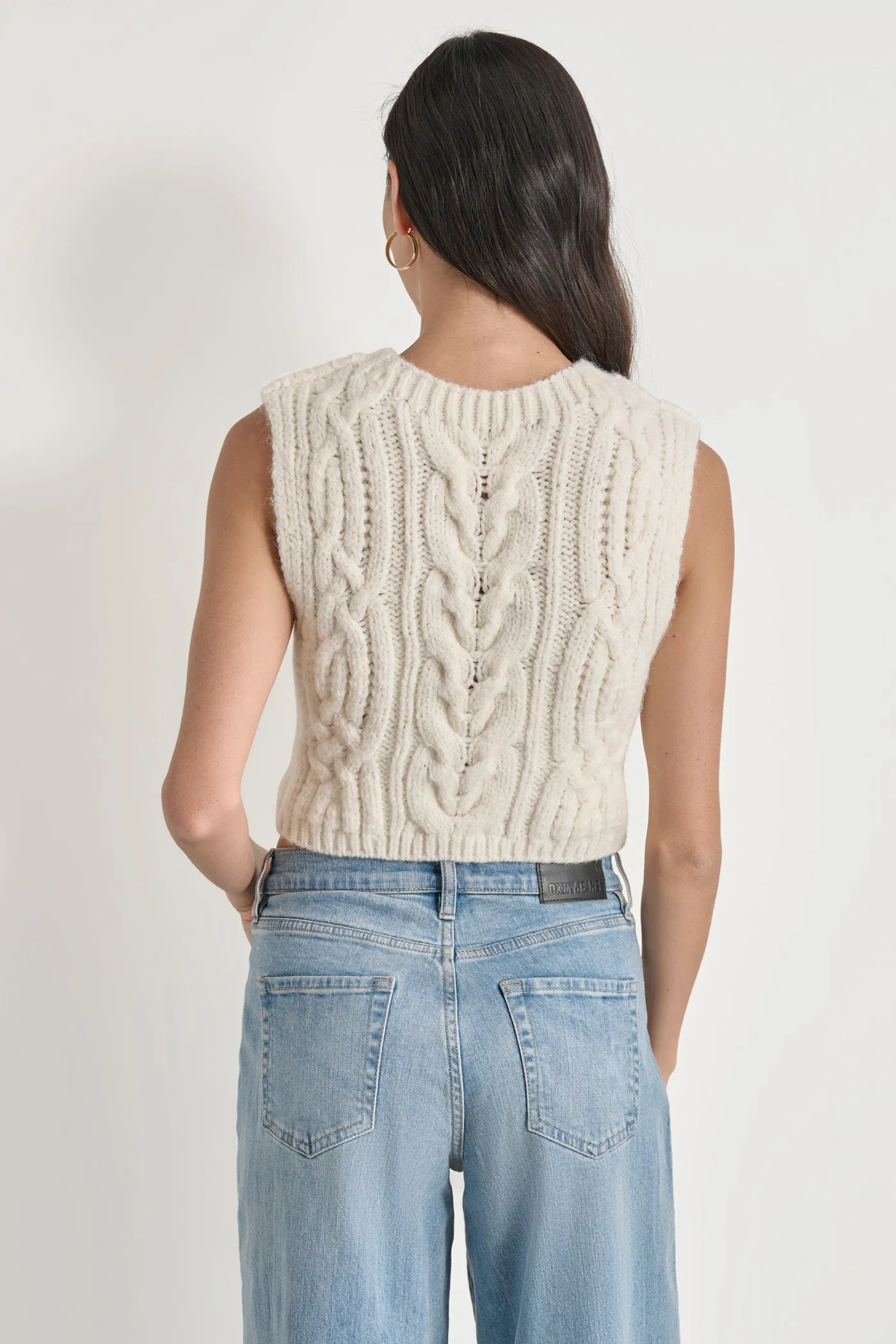 CHUNKY CABLE MOCK NECK VEST