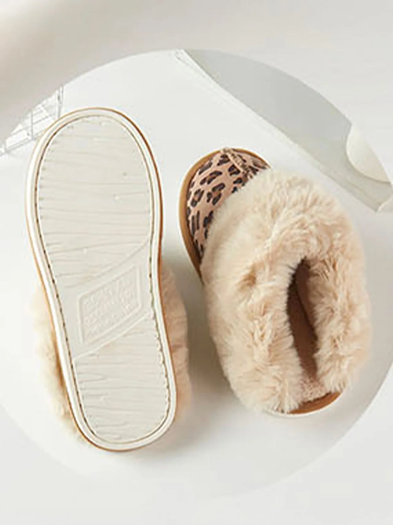 Fur Trim Leopard Sleepers